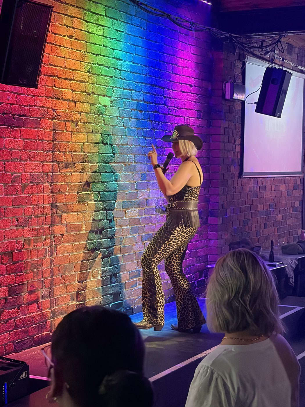 Kirsten Mann on the mic getting a whole crowd dancing